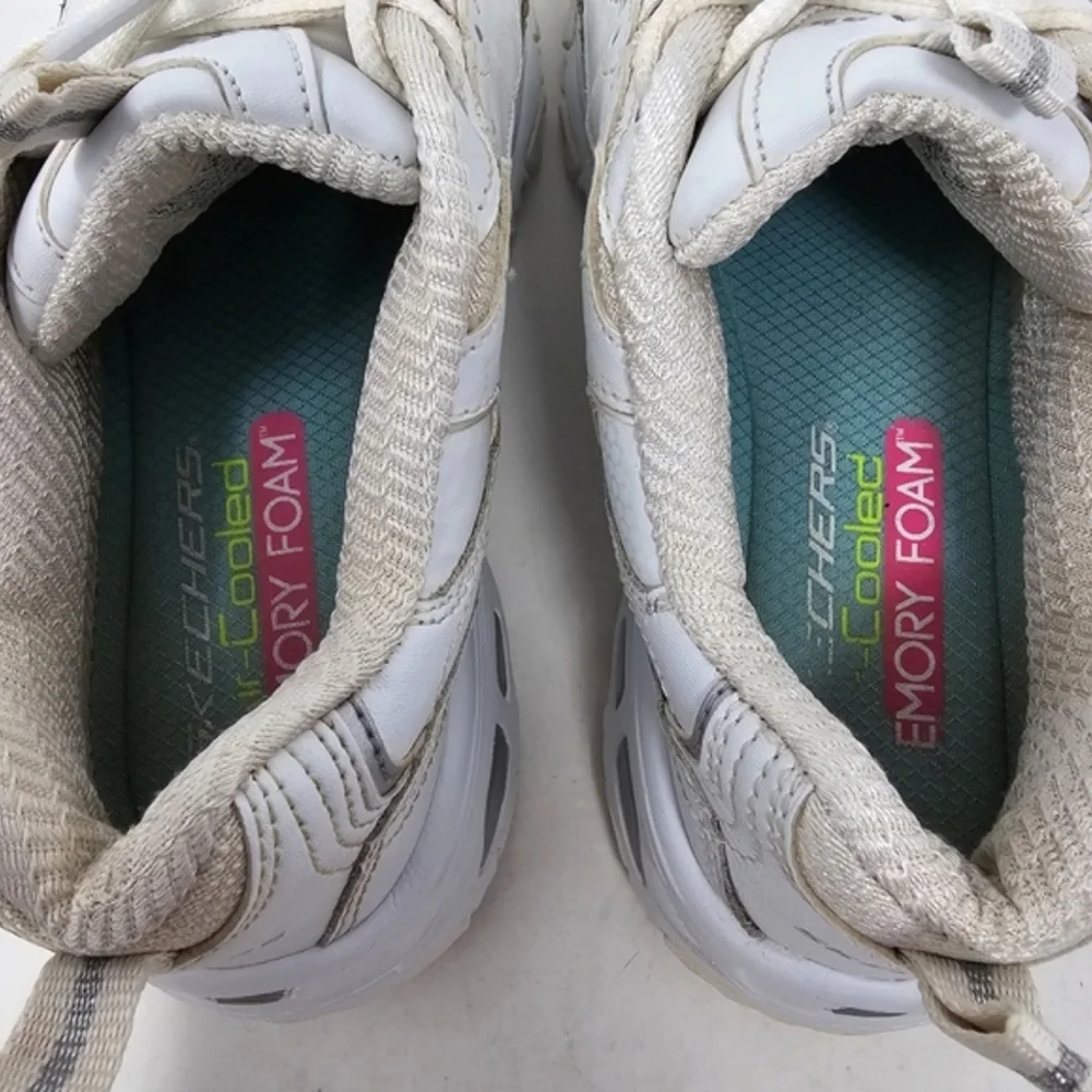 Skechers D Lites White Sneakers Leather Womens Size 6.5 Memory Foam 11931 LaceUp